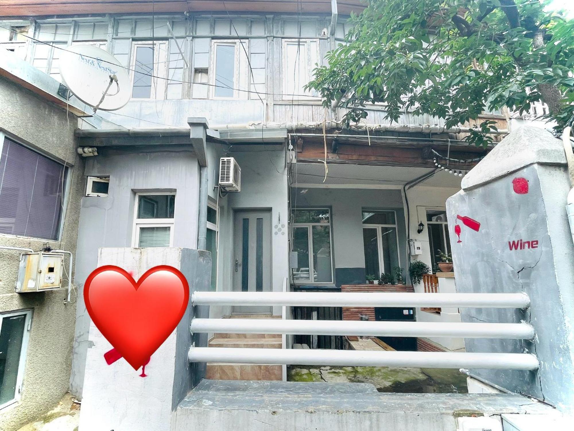 Nutsa'S Apartment In Old Tbilisi Zewnętrze zdjęcie