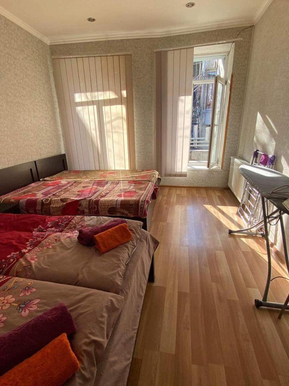 Nutsa'S Apartment In Old Tbilisi Zewnętrze zdjęcie