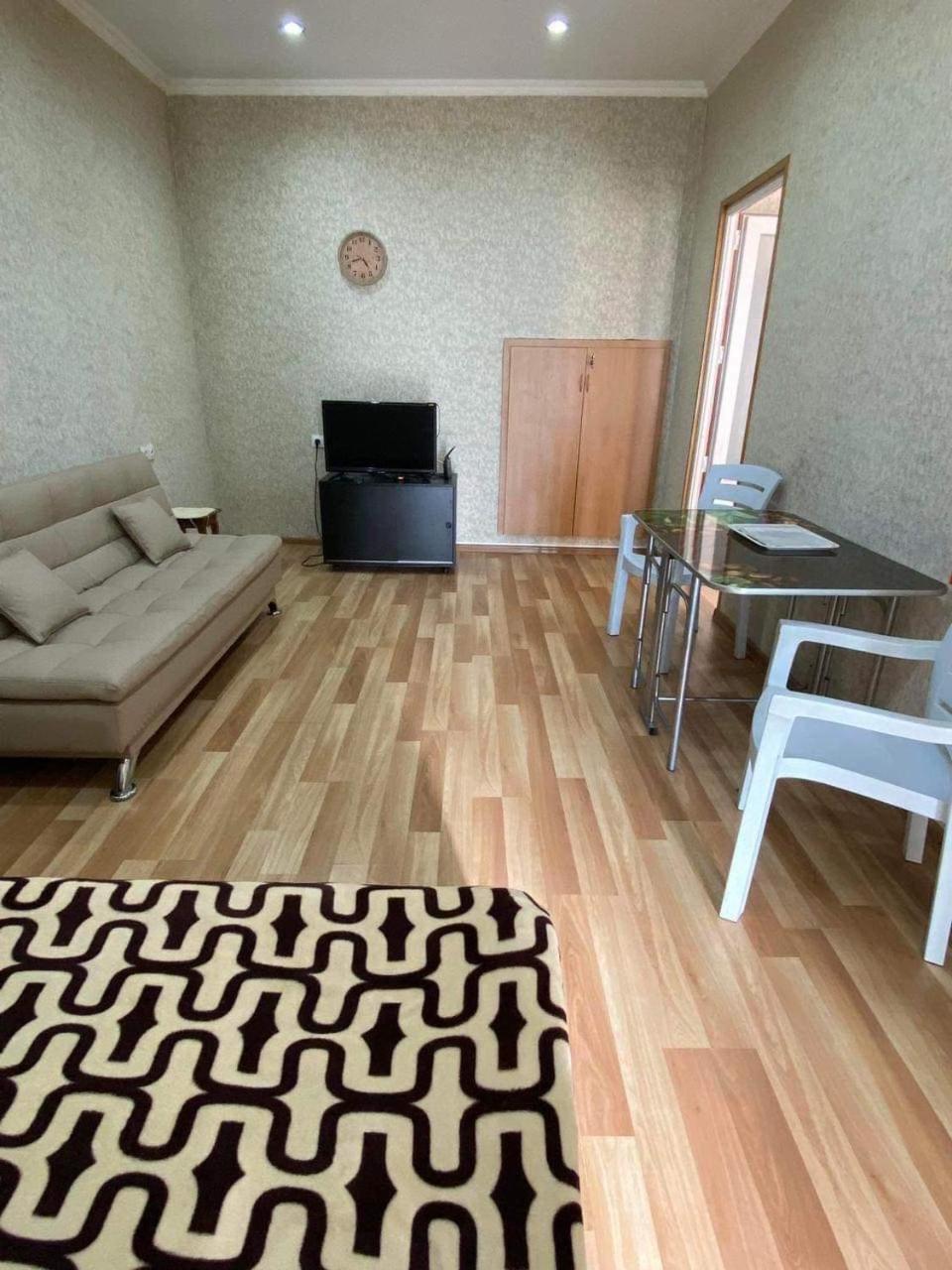 Nutsa'S Apartment In Old Tbilisi Zewnętrze zdjęcie